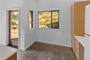 370 Baker Rd — listing photo 19 of 52