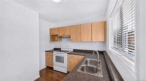1857 Hillcrest Ave — listing photo 44 of 49