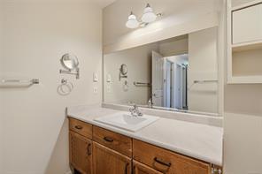 304-266 Hirst Ave — listing photo 20 of 28