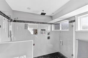 3615 Lyall Point Cres — listing photo 34 of 61