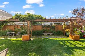 711 Salal St — listing photo 35 of 46