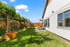 711 Salal St — listing photo 37 of 46
