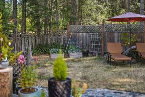 476 Qualicum Rd — listing photo 20 of 38
