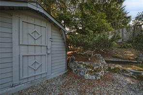 476 Qualicum Rd — listing photo 21 of 38