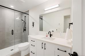 504-610 Lampson St — listing photo 27 of 38