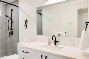 504-610 Lampson St — listing photo 28 of 38