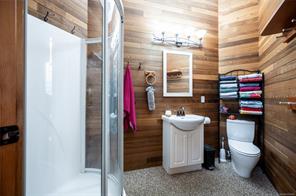 677 Windsor Pl — listing photo 14 of 67