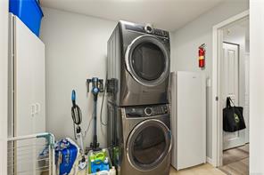 215-5650 Edgewater Lane — listing photo 41 of 69