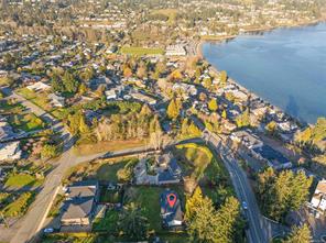 2555 Departure Bay Rd — listing photo 37 of 38