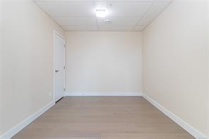 401-177 Kenneth St — listing photo 34 of 55