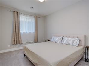 2431 Azurite Cres — listing photo 18 of 40