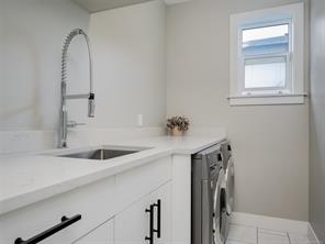2431 Azurite Cres — listing photo 20 of 40