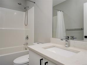 2431 Azurite Cres — listing photo 37 of 40