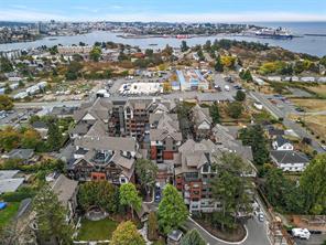 207-427 Lampson St — listing photo 30 of 32