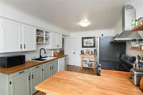 656 14th St — listing photo 18 of 33