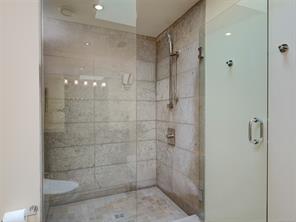 924-21 Dallas Rd — listing photo 34 of 47