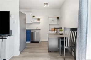 6-129 Sixth Ave — listing photo 20 of 27