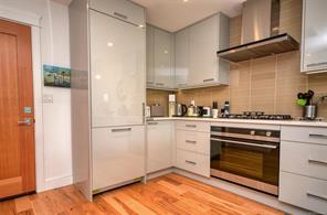 203-916 Lyall St — listing photo 20 of 26
