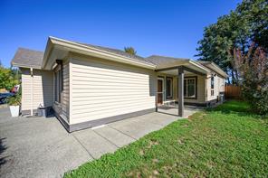 120-2205 Robert Lang Dr — listing photo 17 of 70