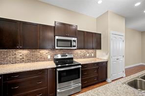 120-2205 Robert Lang Dr — listing photo 28 of 70