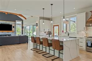 2833 Woodcroft Pl — listing photo 18 of 86