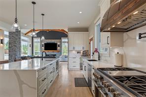 2833 Woodcroft Pl — listing photo 21 of 86