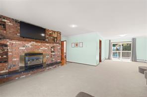 438 Davis Rd — listing photo 19 of 97