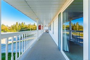 438 Davis Rd — listing photo 25 of 97