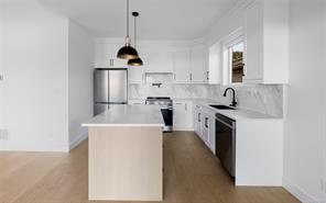 3211 Woodrush Dr — listing photo 14 of 44