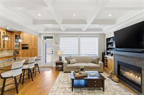 844 Mulholland Dr — listing photo 24 of 45