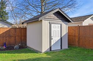 844 Mulholland Dr — listing photo 42 of 45