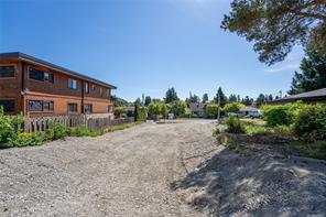 914 McNaughton Ave — listing photo 14 of 22