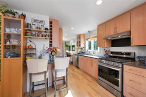 4826 West Saanich Rd — listing photo 23 of 41