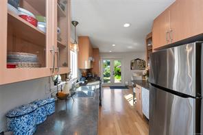 4826 West Saanich Rd — listing photo 25 of 41