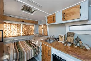4826 West Saanich Rd — listing photo 33 of 41