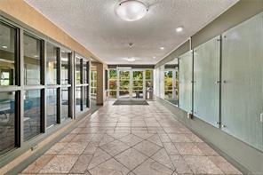 405-4720 Uplands Dr — listing photo 19 of 21