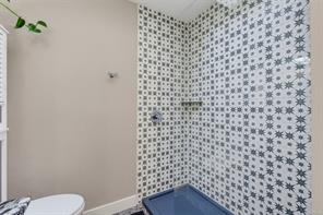 2-20 Menzies St — listing photo 21 of 45
