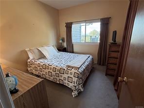 5400 Entwhistle Dr — listing photo 24 of 40