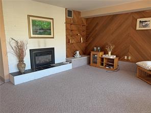 5400 Entwhistle Dr — listing photo 38 of 40
