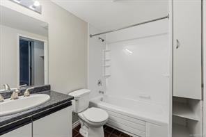 208-2562 Departure Bay Rd — listing photo 19 of 32