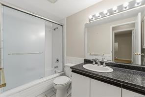 208-2562 Departure Bay Rd — listing photo 22 of 32