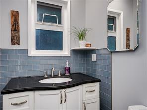 5190 Lochside Dr — listing photo 13 of 43