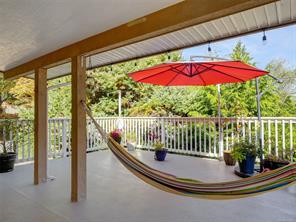 5190 Lochside Dr — listing photo 17 of 43