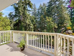 5190 Lochside Dr — listing photo 31 of 43