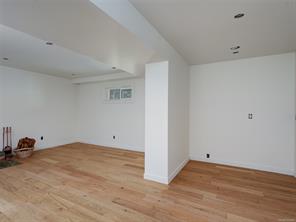 5190 Lochside Dr — listing photo 33 of 43