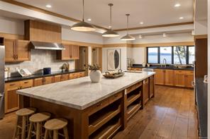 250 Holmes Rd — listing photo 16 of 63