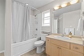 4 Newstead Cres — listing photo 22 of 47
