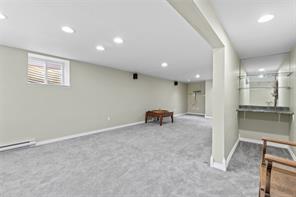 4 Newstead Cres — listing photo 28 of 47