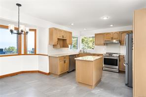 8108 Southwind Dr — listing photo 26 of 85