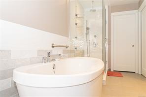 207-1820 Maple Ave — listing photo 31 of 46